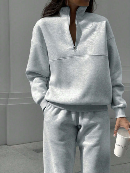 Women's Sporty Zip-Up Sweatshirt Suit